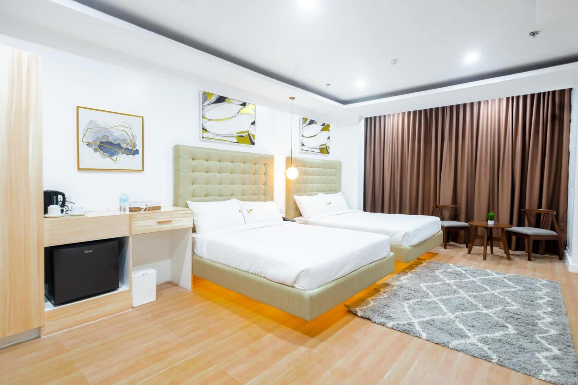 The Glend Hotel Iloilo Passi Extérieur photo